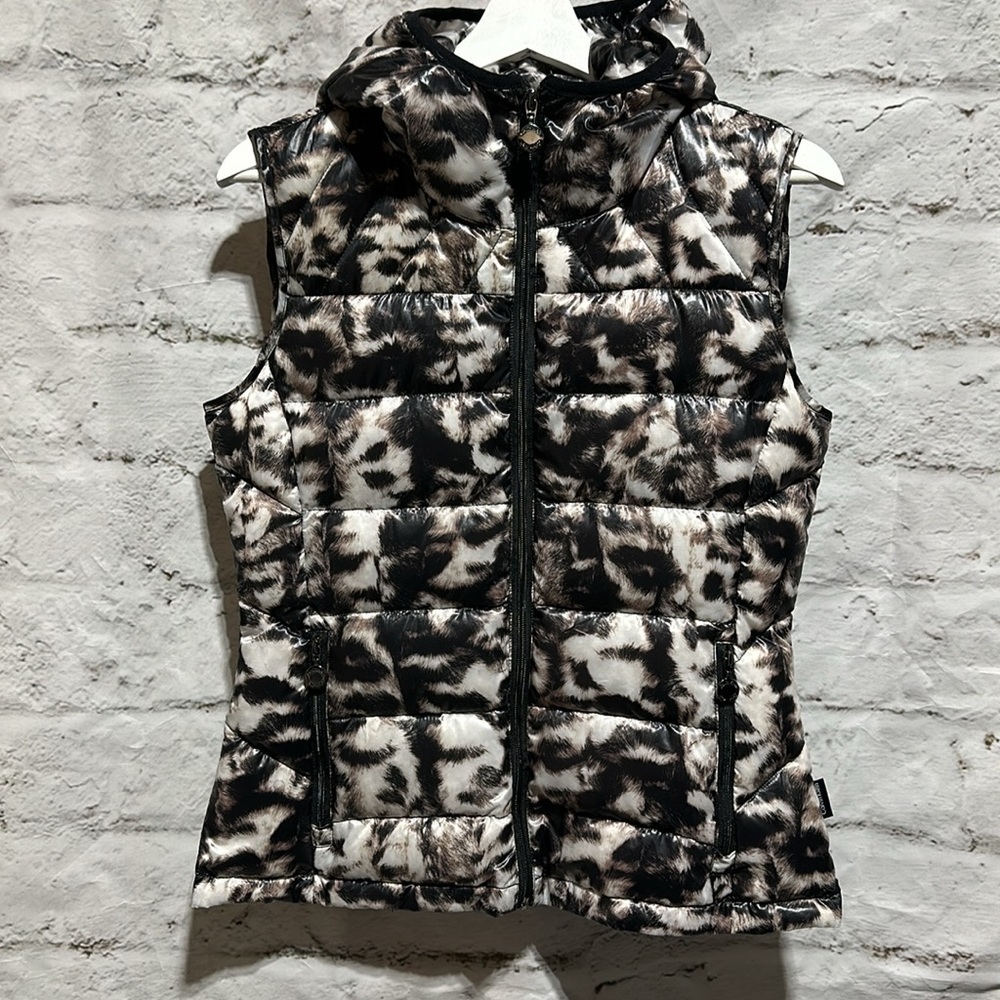 Calvin Klein Packable Puffer Vest Animal Print carrying case sz XS premium down